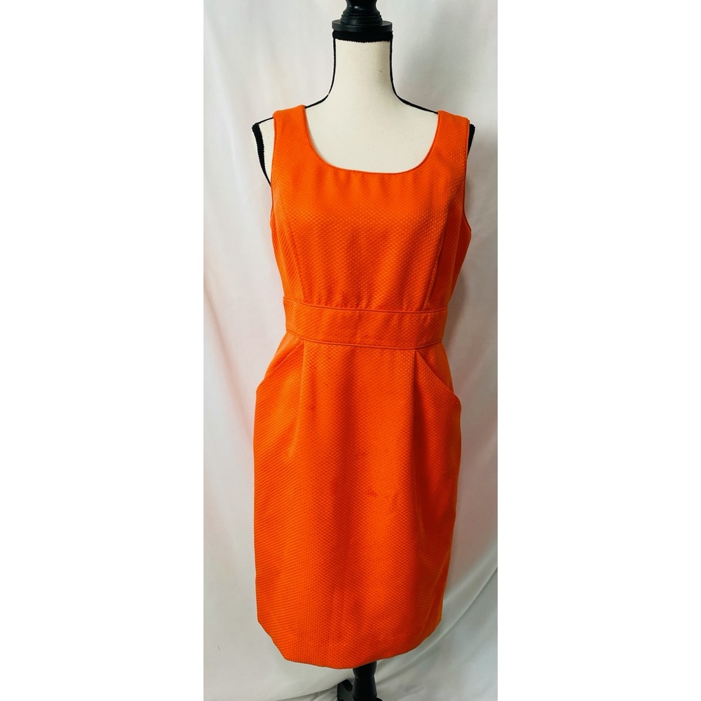Tahari‎ Sleeveless Quilted Pattern Sheath Knee Length Dress W/ Pockets